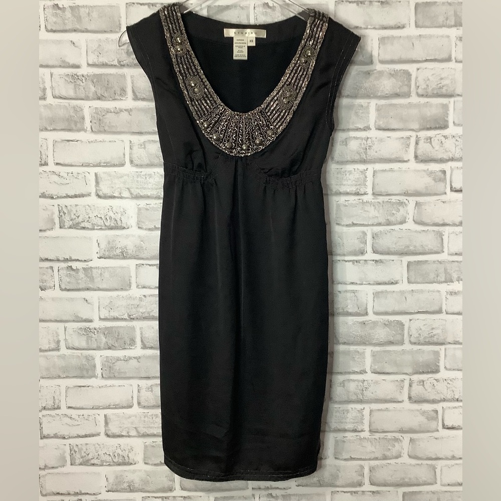 Studio M Embroidered Black Classic Mini Dress XS (0176)